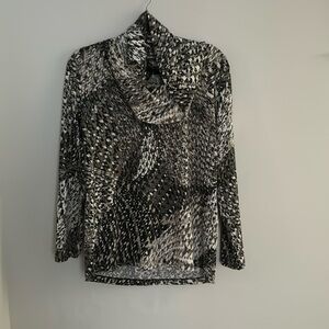 High neck flowy long sleeve shirt size M